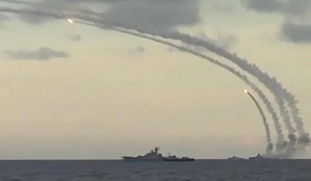 Έτσι απαντά ο Πούτιν στην άσκηση TRIDENT JUNCUTRE του NATO (βίντεο)